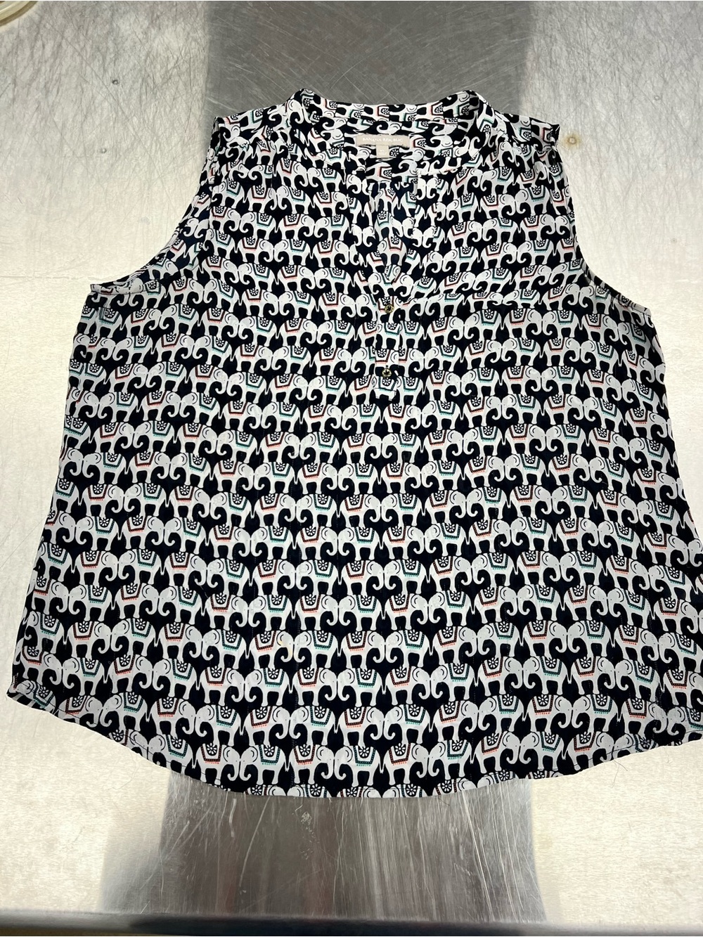 Banana Republic Black and White Elephant Sleeveless Camisole Women’s XL